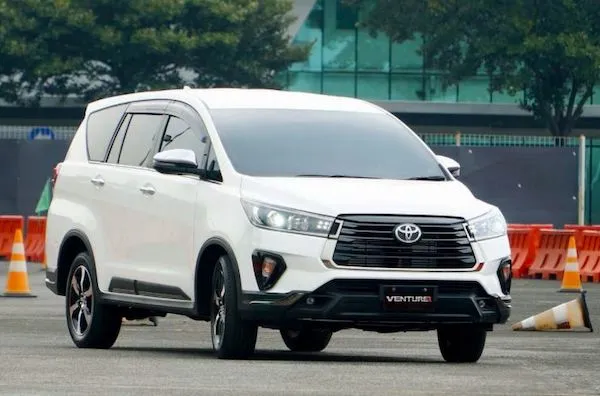 مرشد سياحي ماليزيا مرشد سياحي في ماليزيا مرشد سياحي في ماليزيا يتكلم عربي